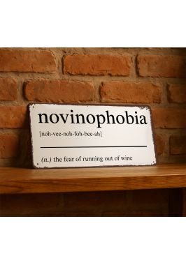 Прикольная табличка "Novinophobia", металл, 15х30 см.